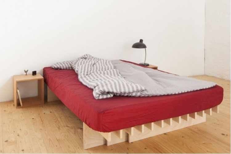 Letto in legno naturale Parallele alto 30 cm