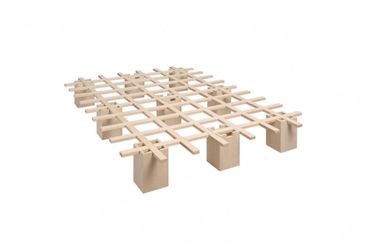  Letto con struttura in legno naturale Sistema